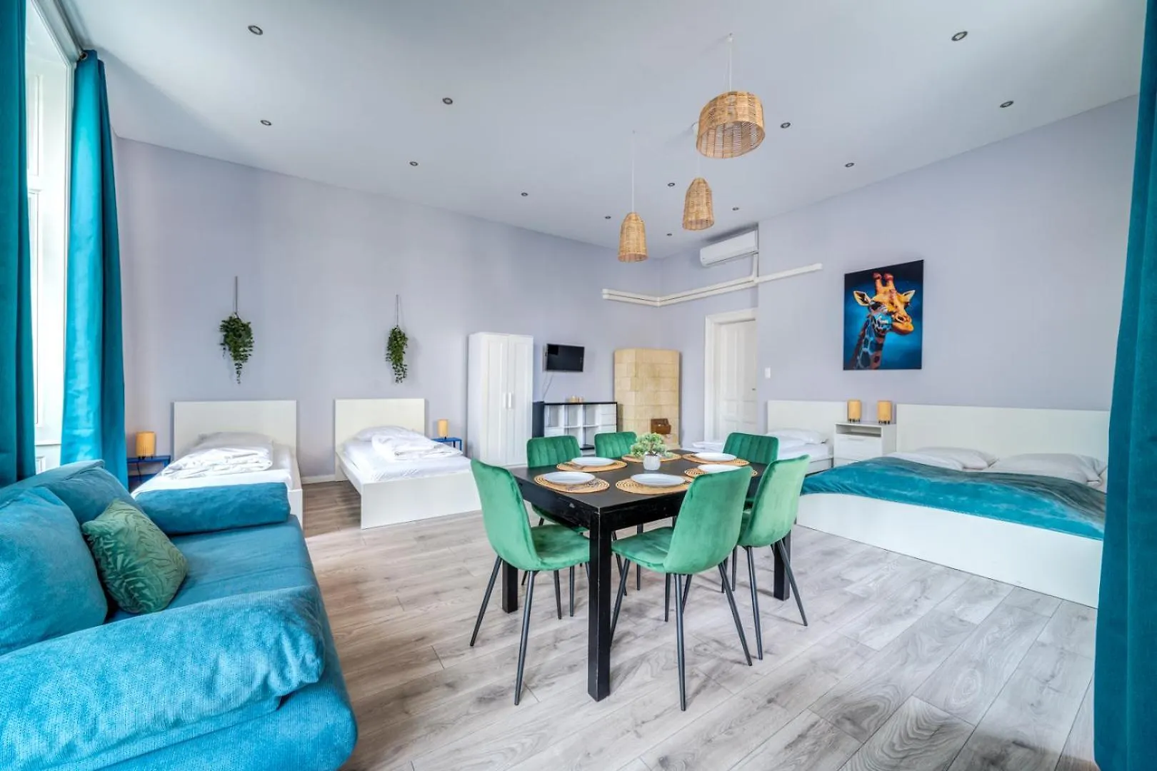 Апартаменты Downtown Delight - Erzsebet Blvd - 13 Ppl Будапешт