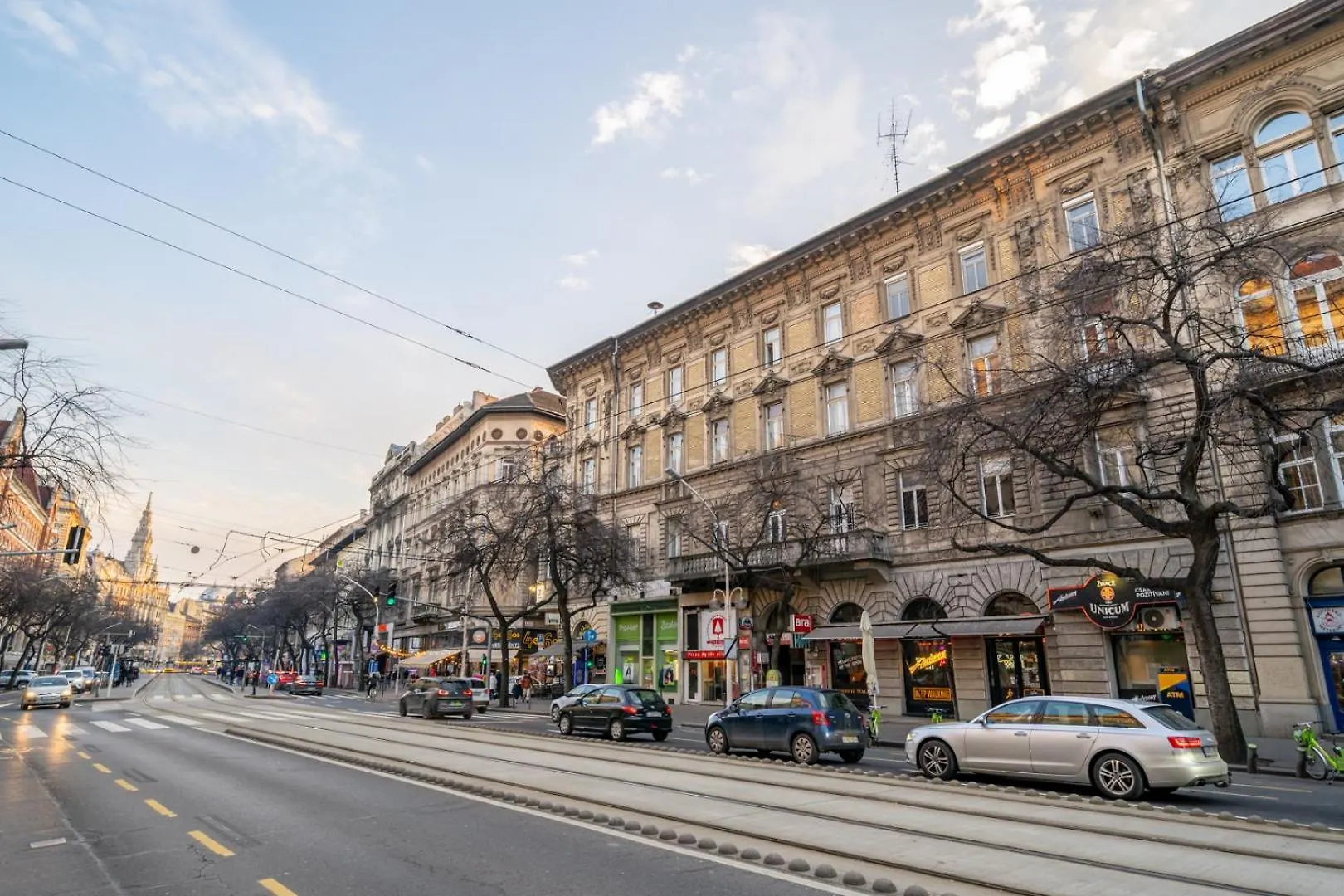 Апартаменты Downtown Delight - Erzsebet Blvd - 13 Ppl Будапешт